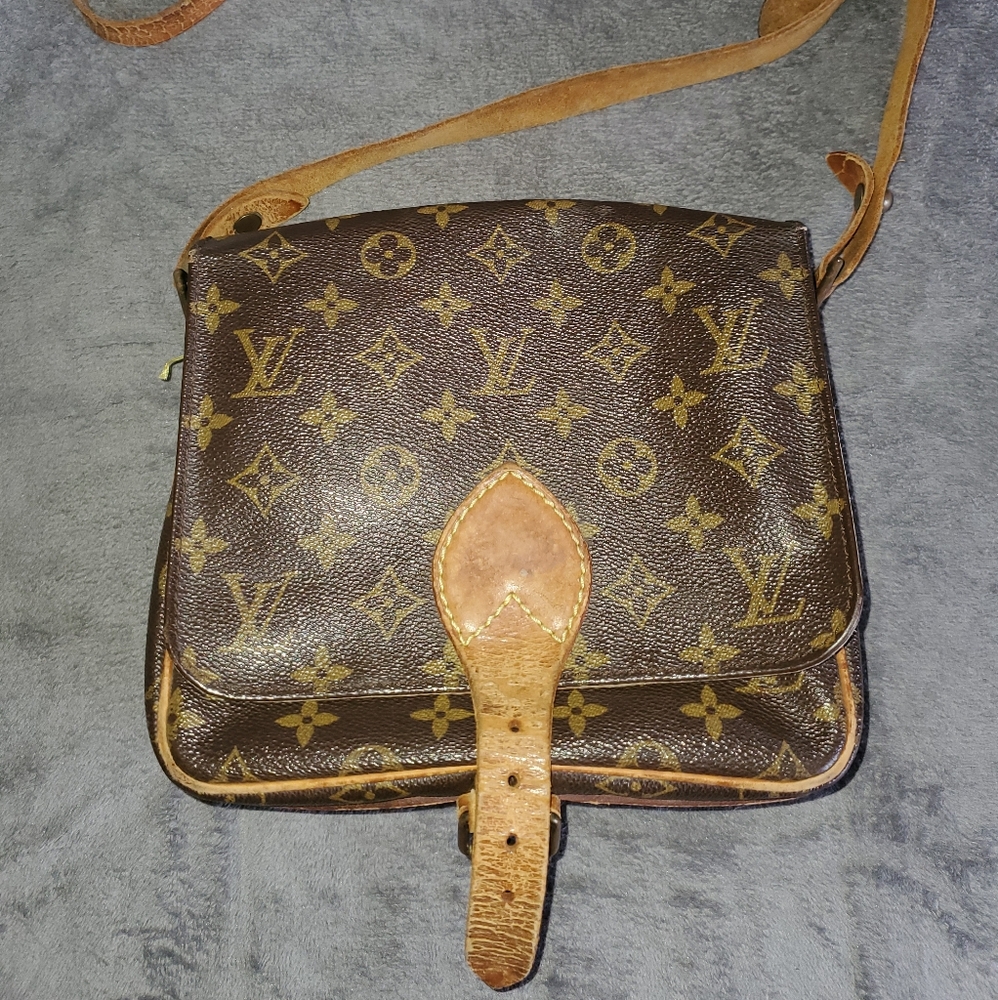 LV Cartouchiere PM
